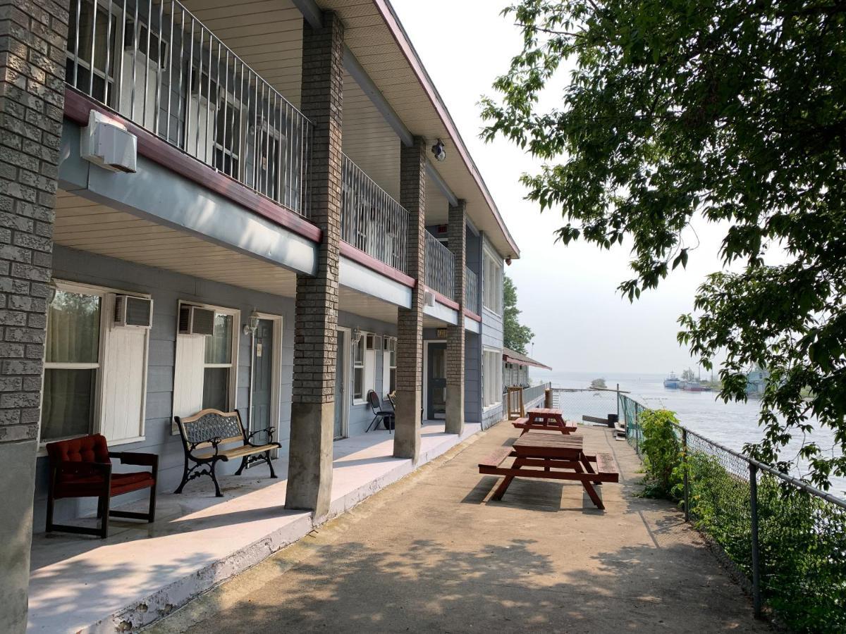 Old Mill Motel Blind River Esterno foto